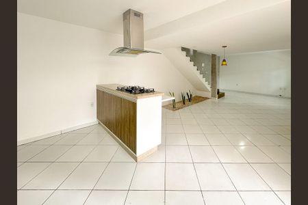 Casa para alugar com 120m², 3 quartos e 1 vagaCozinha