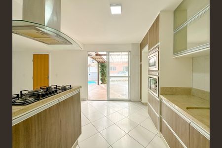 Casa para alugar com 120m², 3 quartos e 1 vagaCozinha