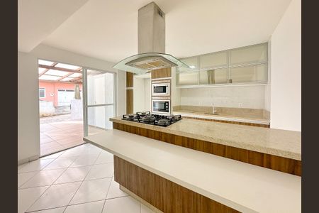 Casa para alugar com 120m², 3 quartos e 1 vagaCozinha