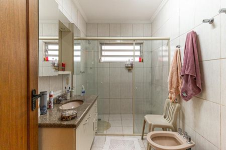 Apartamento à venda com 187m², 3 quartos e 2 vagas Apartamento à venda com 187m², 3 quartos e 2 vagasBanheiro Social