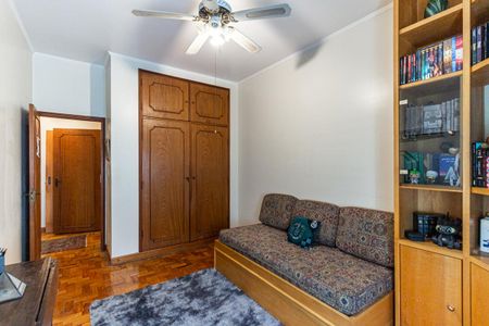 Apartamento à venda com 187m², 3 quartos e 2 vagas Apartamento à venda com 187m², 3 quartos e 2 vagasQuarto 2