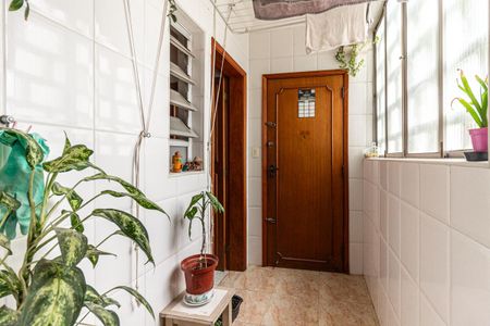 Apartamento à venda com 187m², 3 quartos e 2 vagas Apartamento à venda com 187m², 3 quartos e 2 vagasÁrea de Serviço