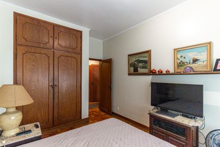 Apartamento à venda com 187m², 3 quartos e 2 vagas Apartamento à venda com 187m², 3 quartos e 2 vagasQuarto 1