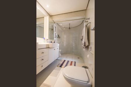 Apartamento à venda com 280m², 3 quartos e 3 vagasBanheiro da Suíte 1