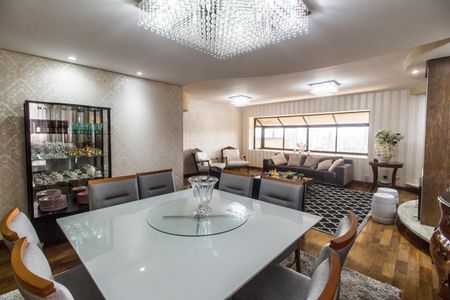 Apartamento à venda com 280m², 3 quartos e 3 vagasSala