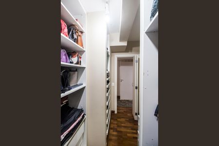 Apartamento à venda com 280m², 3 quartos e 3 vagasCloset da suíte