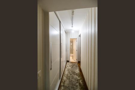 Apartamento à venda com 280m², 3 quartos e 3 vagasCloset da suíte