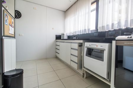 Apartamento à venda com 280m², 3 quartos e 3 vagasCozinha