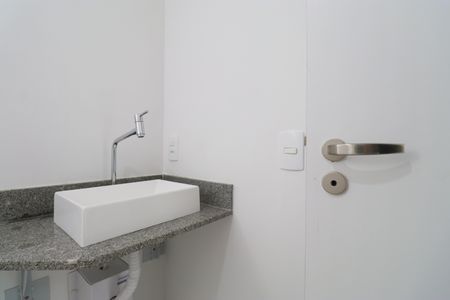 Apartamento à venda com 54m², 2 quartos e 1 vagaBanheiro Social