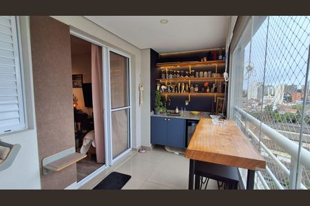 Apartamento à venda com 85m², 3 quartos e 2 vagasVaranda