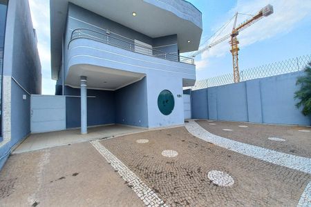 Casa de condomínio à venda com 560m², 5 quartos e 2 vagasGaragem