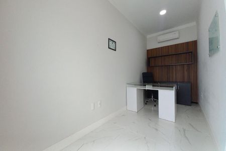 Casa de condomínio à venda com 560m², 5 quartos e 2 vagasEscritório