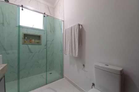 Casa de condomínio à venda com 560m², 5 quartos e 2 vagasBanheiro da Suíte 4