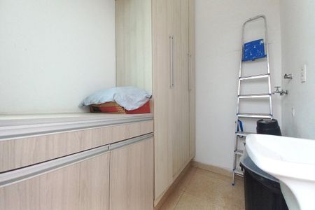 Casa de condomínio à venda com 560m², 5 quartos e 2 vagasÁrea de Serviço