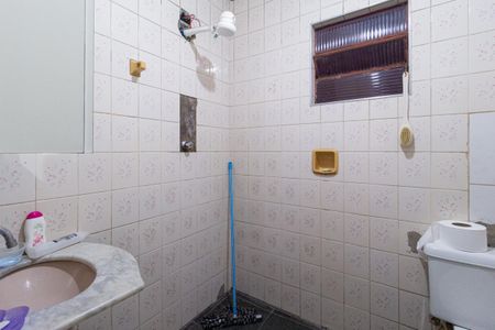 Casa para alugar com 300m², 3 quartos e 2 vagasBanheiro de Serviço