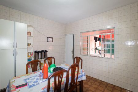 Casa para alugar com 300m², 3 quartos e 2 vagasCozinha