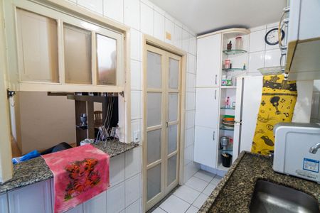 Apartamento à venda com 52m², 2 quartos e 1 vagaCozinha