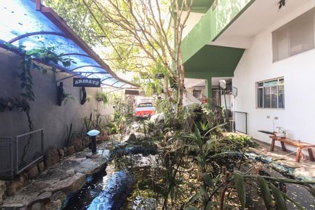 Casa à venda com 814m², 7 quartos e 7 vagasQuintal e Jardim 