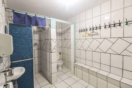 Casa à venda com 814m², 7 quartos e 7 vagasSalão - Banheiro 2