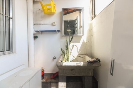 Casa à venda com 814m², 7 quartos e 7 vagasCasa 2 - Área de Serviço Suíte 1