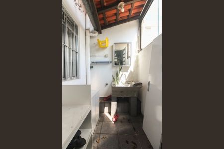 Casa à venda com 814m², 7 quartos e 7 vagasCasa 2 - Área de Serviço Suíte 1