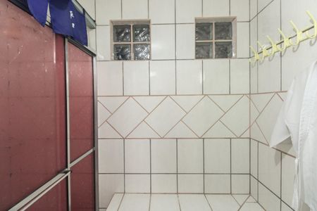 Casa à venda com 814m², 7 quartos e 7 vagasSalão - Banheiro 1