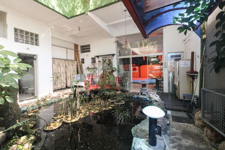 Casa à venda com 814m², 7 quartos e 7 vagasQuintal e Jardim 