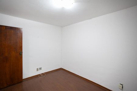 Casa à venda com 351m², 4 quartos e 2 vagas Casa à venda com 351m², 4 quartos e 2 vagasQuarto 3