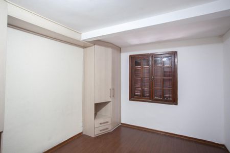 Casa à venda com 351m², 4 quartos e 2 vagas Casa à venda com 351m², 4 quartos e 2 vagasSuíte