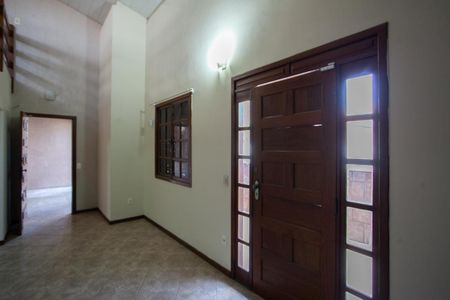 Casa à venda com 351m², 4 quartos e 2 vagas Casa à venda com 351m², 4 quartos e 2 vagasSala