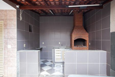 Casa à venda com 351m², 4 quartos e 2 vagas Casa à venda com 351m², 4 quartos e 2 vagasEspaço Gourmet