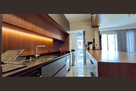 Apartamento para alugar com 93m², 2 quartos e 1 vagaCozinha