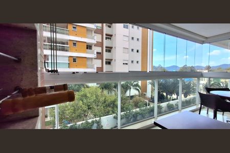 Apartamento para alugar com 93m², 2 quartos e 1 vagaVaranda