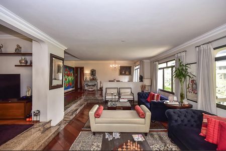 Apartamento à venda com 251m², 3 quartos e 4 vagasSala