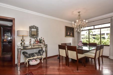 Apartamento à venda com 251m², 3 quartos e 4 vagasSala de Jantar