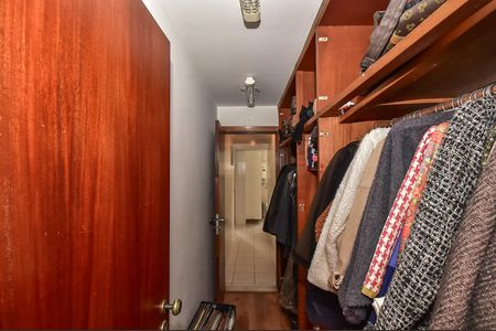 Apartamento à venda com 251m², 3 quartos e 4 vagasCloset do Corredor