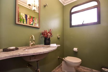 Apartamento à venda com 251m², 3 quartos e 4 vagasLavabo