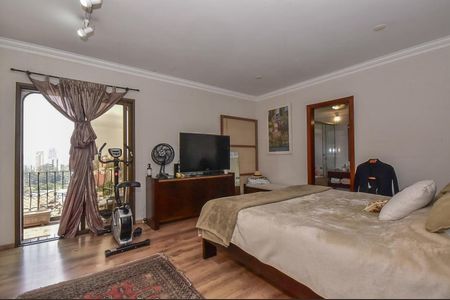 Apartamento à venda com 251m², 3 quartos e 4 vagasSuíte 2