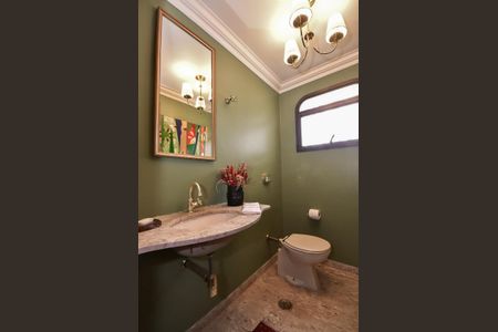 Apartamento à venda com 251m², 3 quartos e 4 vagasLavabo