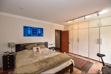 Apartamento à venda com 251m², 3 quartos e 4 vagasSuíte 2