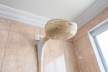 Casa à venda com 420m², 3 quartos e 3 vagasBanheiro Social 2