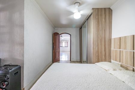Casa à venda com 420m², 3 quartos e 3 vagasSuíte 2