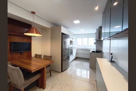 Apartamento à venda com 160m², 3 quartos e 2 vagasCozinha