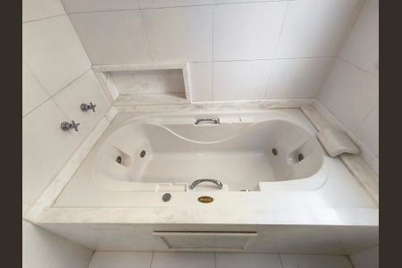 Apartamento à venda com 160m², 3 quartos e 2 vagasBanheiro da Suíte 3