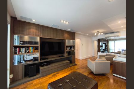 Apartamento à venda com 160m², 3 quartos e 2 vagasSala