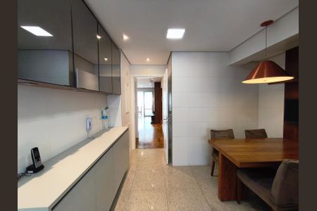 Apartamento à venda com 160m², 3 quartos e 2 vagasCozinha