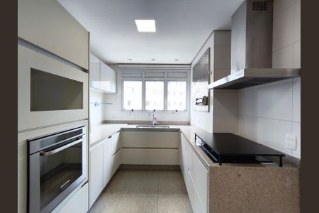 Apartamento à venda com 160m², 3 quartos e 2 vagasCozinha