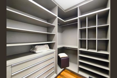 Apartamento à venda com 160m², 3 quartos e 2 vagasCloset da Suíte 3
