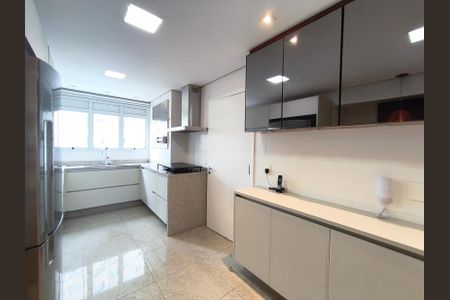Apartamento à venda com 160m², 3 quartos e 2 vagasCozinha