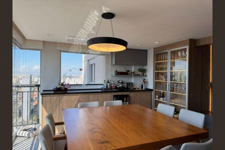 Apartamento à venda com 85m², 2 quartos e 2 vagasVaranda